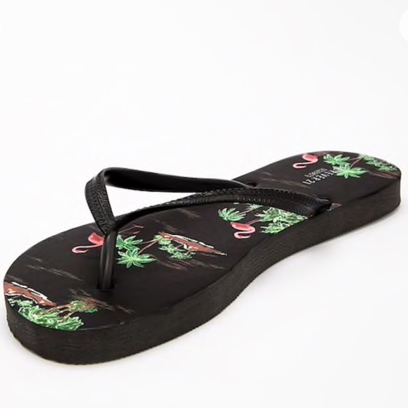 Forever 21 Flamingo & Palm Tree Flip Flops🌴 - Picture 5 of 8